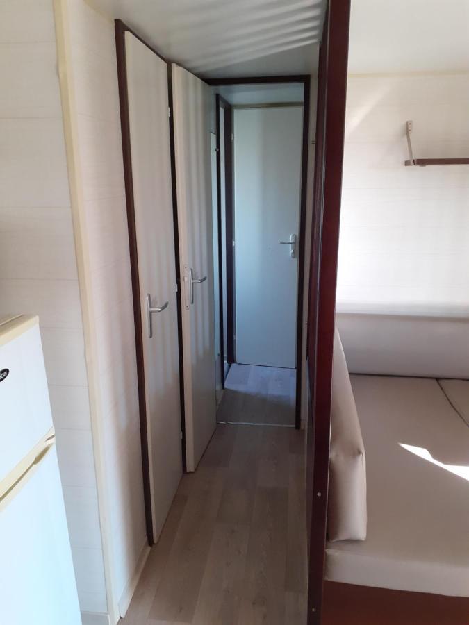 Mobilhome Agreable Sans Draps Ni Serviettes Port-la-Nouvelle Exterior photo